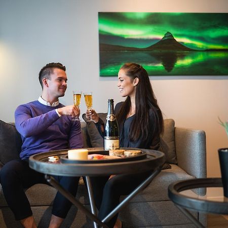 H96 Luxury Suite Keflavík Esterno foto