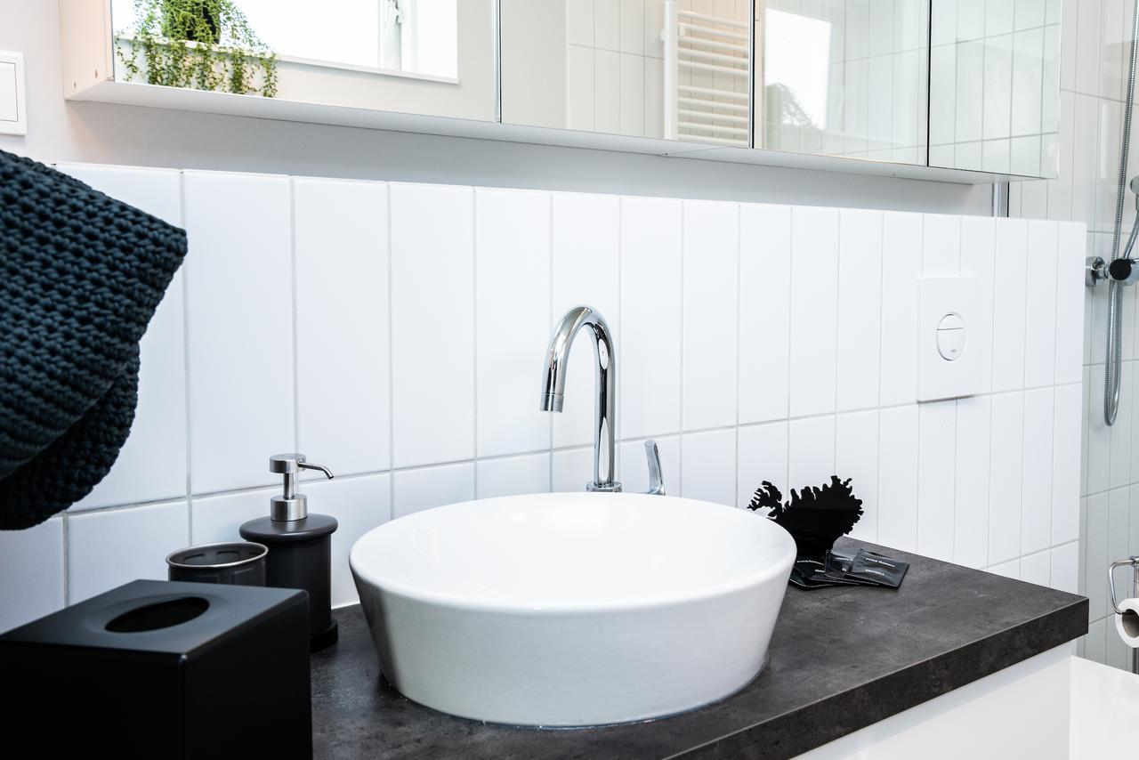 H96 Luxury Suite Keflavík Esterno foto