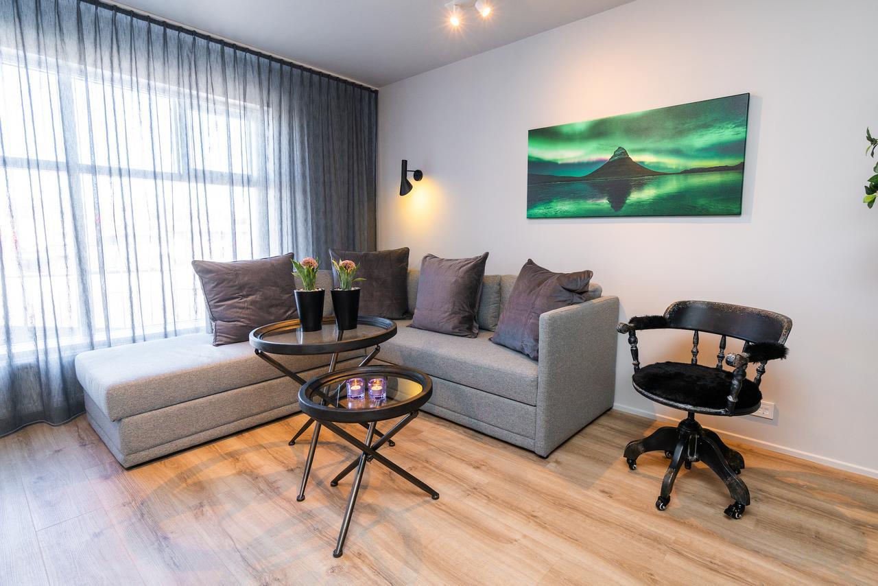 H96 Luxury Suite Keflavík Esterno foto